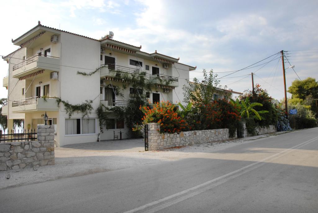 伊利亚'Αγριοι Λιμένες公寓 外观 照片