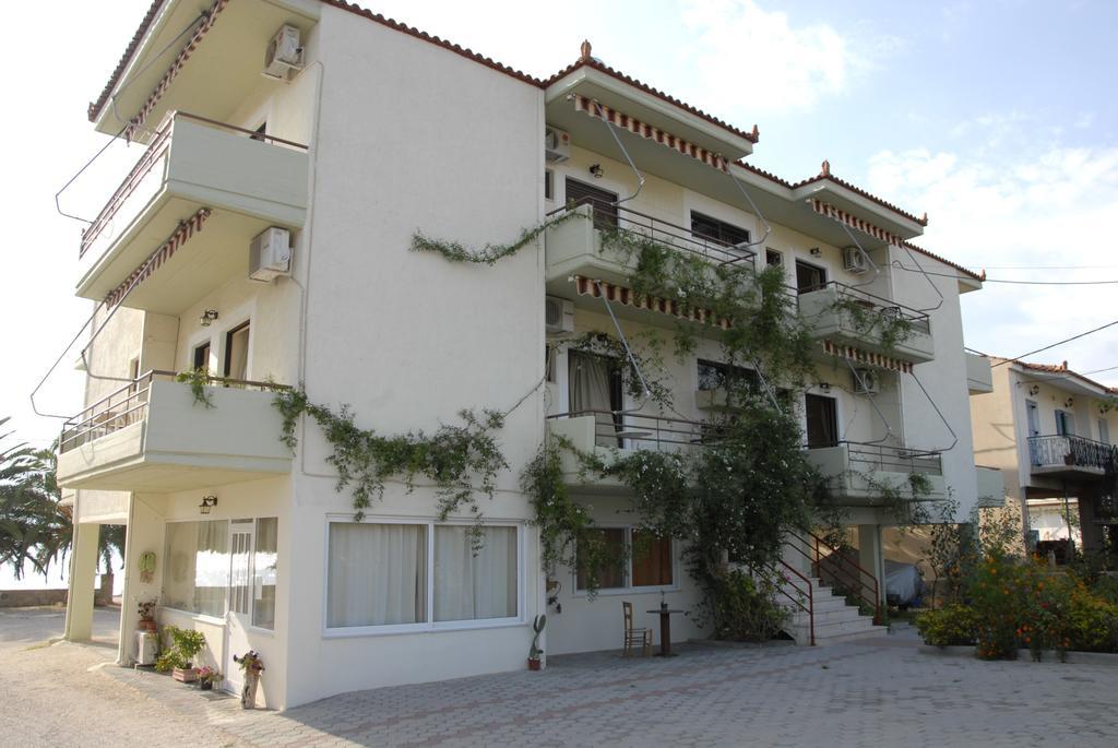 伊利亚'Αγριοι Λιμένες公寓 外观 照片